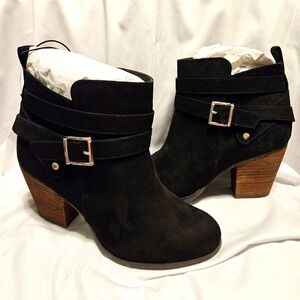 BRAND NEW TORRID Stacked Ankle Bootie Black SZ 9 Buckle Strap Heel